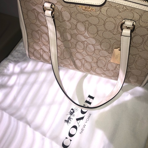 Coach monogram handbag/tote - Picture 3 of 6